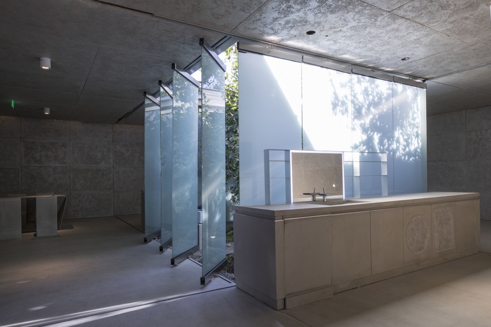 Concrete Vessel fcjz