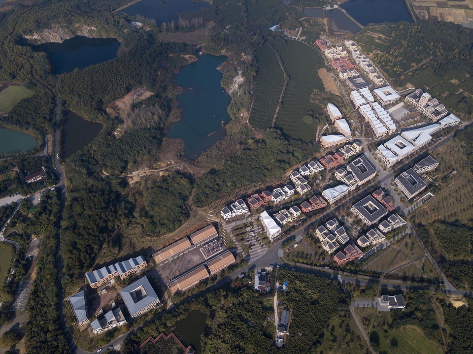 Nanjing Yaxi Citta Slow Village China by BAU