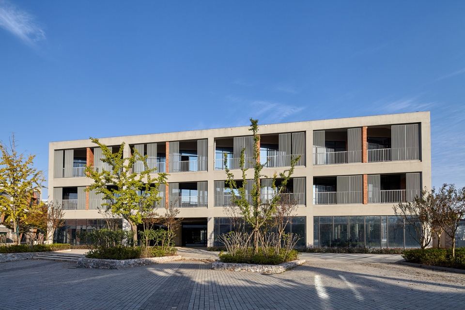 Nanjing Yaxi Citta Slow Village China by BAU