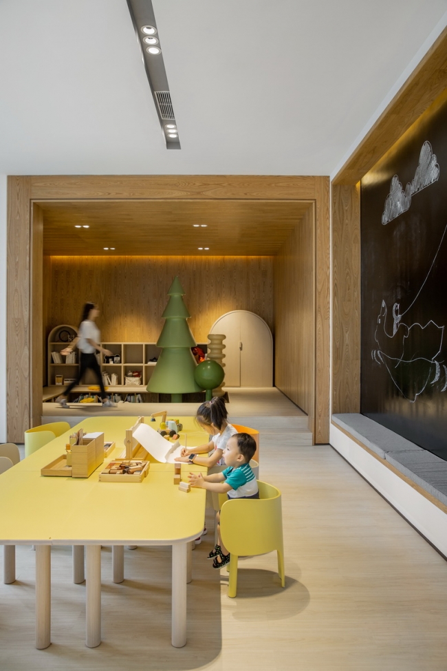 Midea Park Mansion China by CC Design