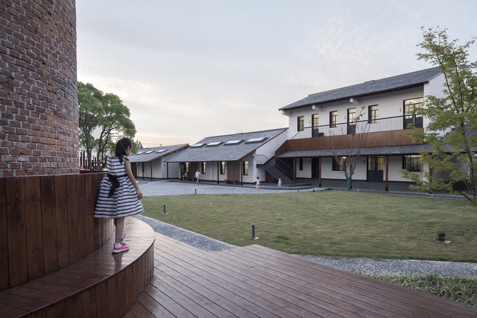 Community Center for cultural activities in Houjia Town