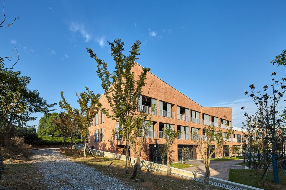 Nanjing Yaxi Citta Slow Village China by BAU