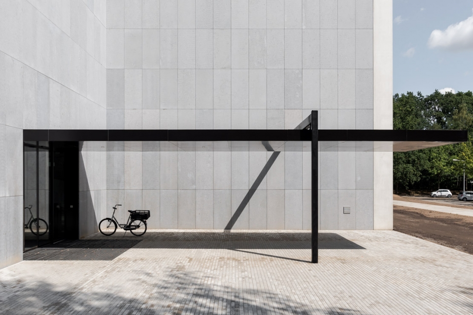CUBE Netherland by KAAN