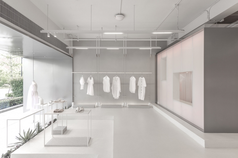 Dear So Cute Shop and Café China by LUKSTUDIO