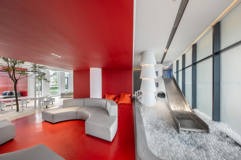 Midea Park Mansion China by CC Design