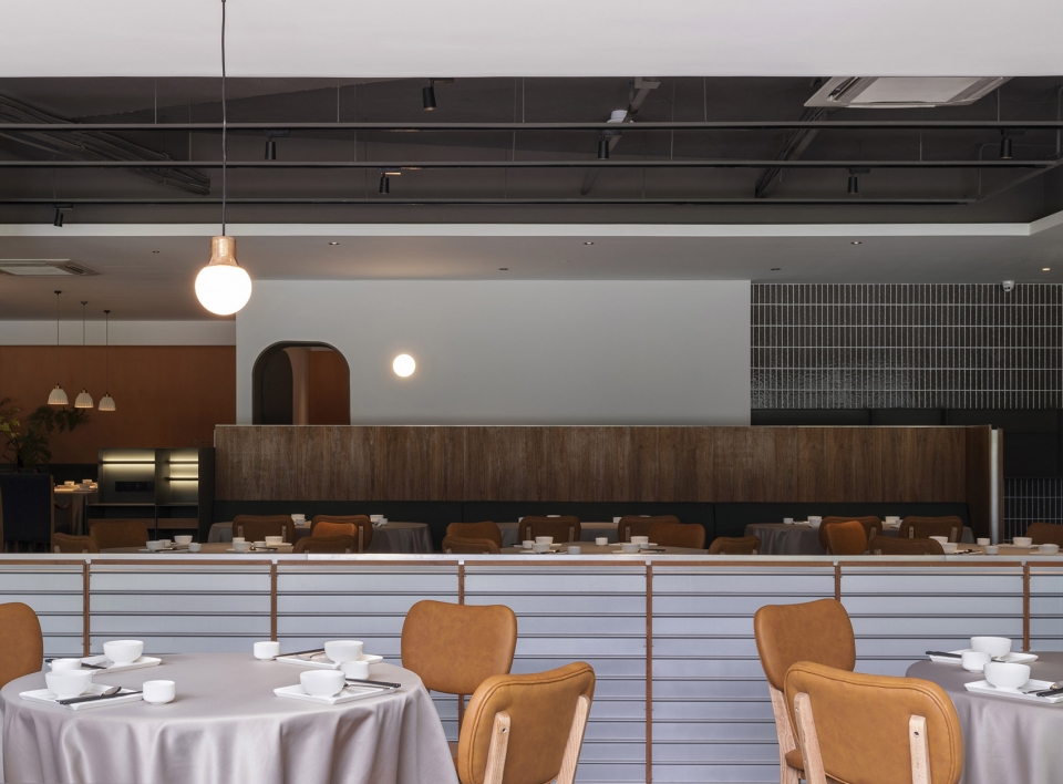 Third Kitchen China by JIANGJIE INTERIOR DESIGN OFFICE