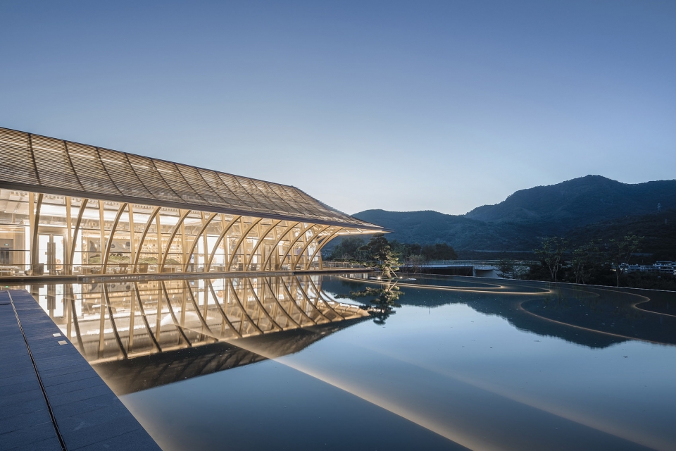 Tahoe Qingyun Town China by Shanghai Tianhua architectural design co. LTD