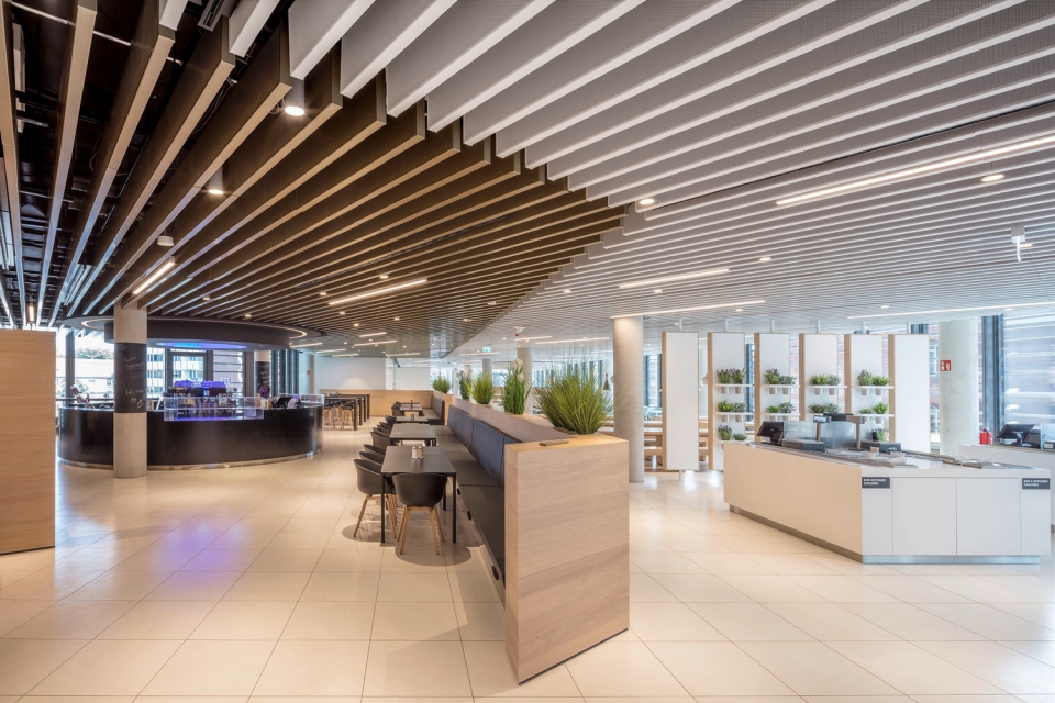 LOreal Horizon 22J122 Germany by HPP Architects