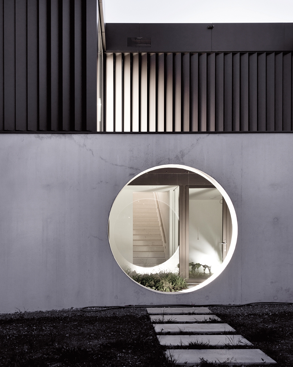 five patio houses by think architecture