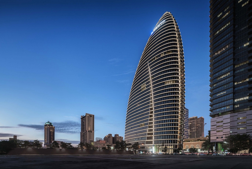 trade center in taiwan by aedas