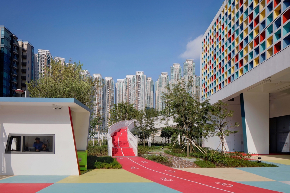 french international school of hong kong tseung kwan o by henning larsen