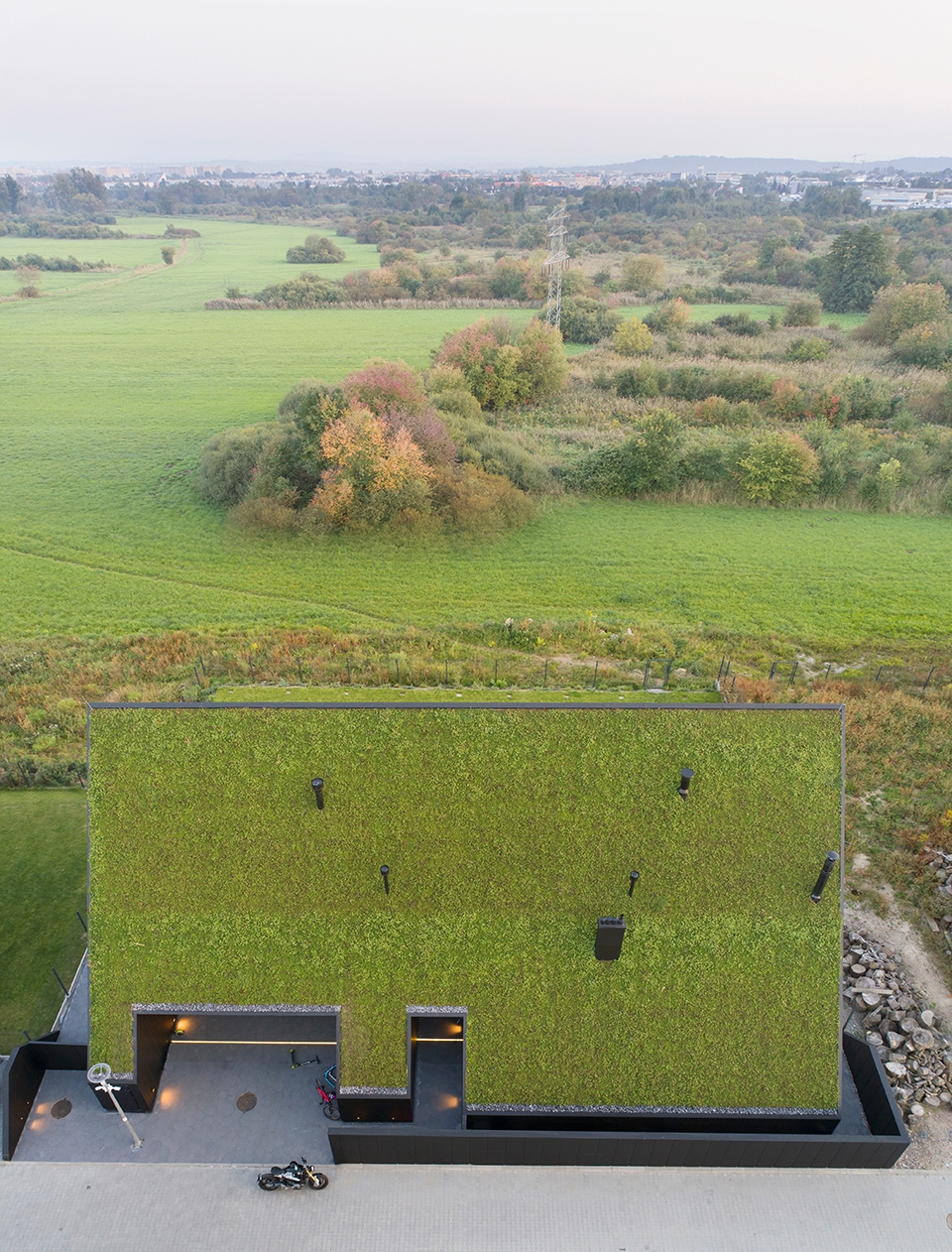 house behind the roof by superhelix pracownia projektowa
