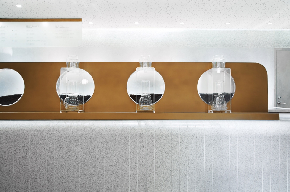 HEY TEA · Shenzhen central book city store china by Leaping Creative