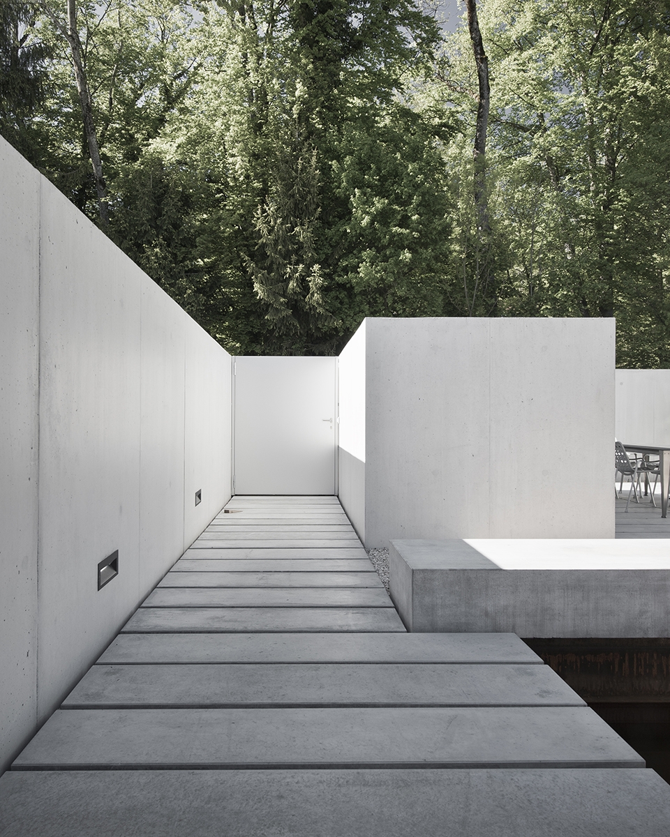 five patio houses by think architecture