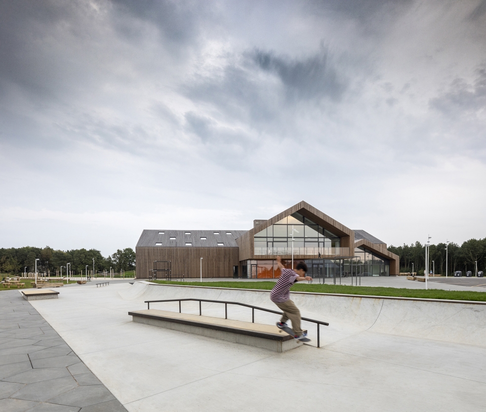 the heart in ikast by c f moller architects