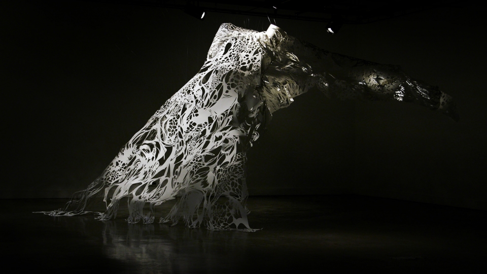 shiro 2018 paper cut sculpture by nahoko kojima