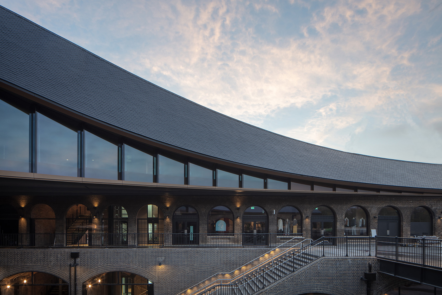 Coal Drops Yard by Heatherwick Studio - 谷德设计网