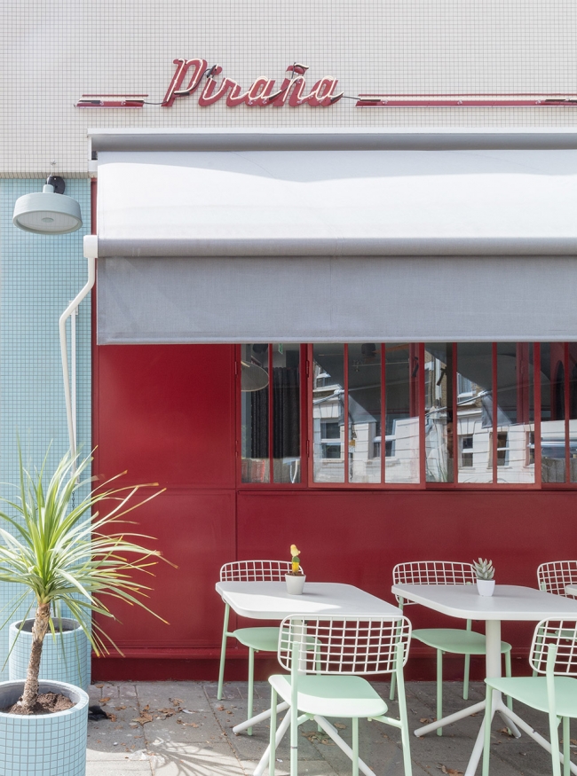 Piraña bar restaurant by Sella Concept