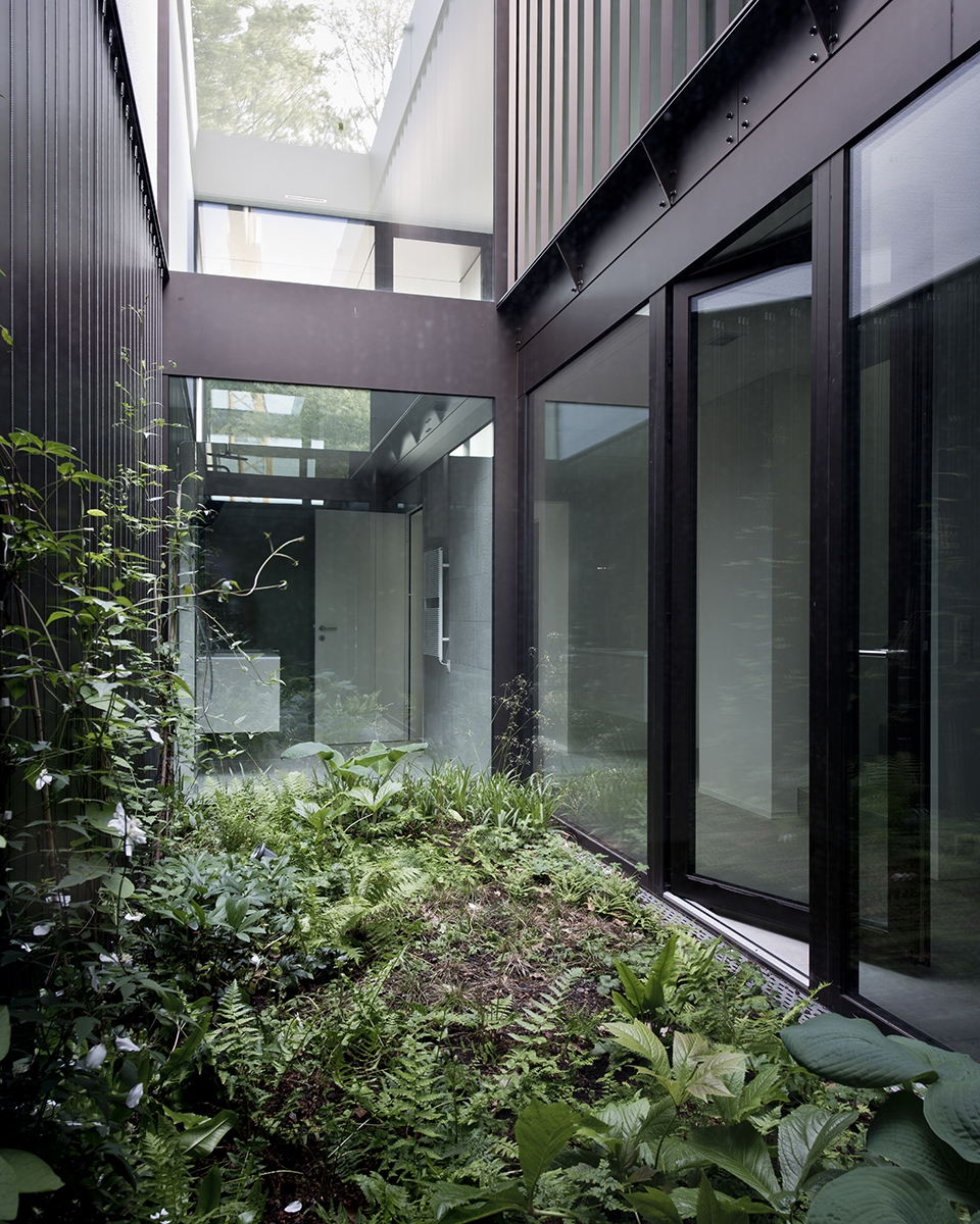 Five Patio Houses by Think Architecture 谷德设计网