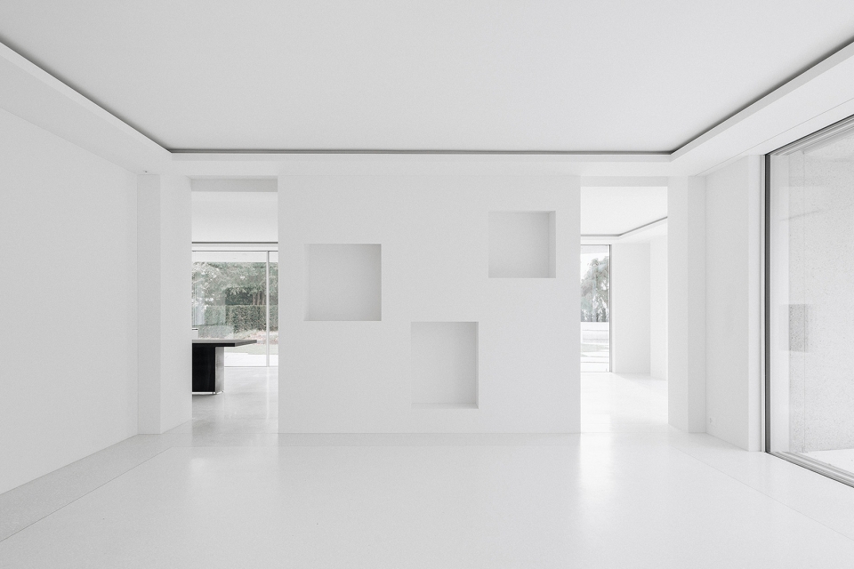 house for an art collector by think architecture