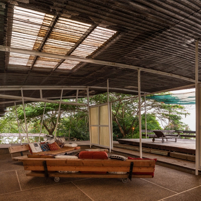 SaLo House by Patrick Dillon