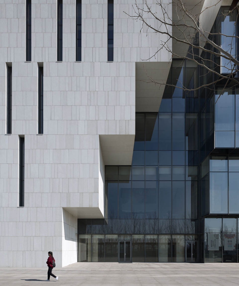 the museum of modern art of tianjin binhai cultural center china by gmp