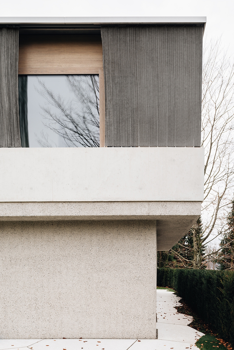 house for an art collector by think architecture