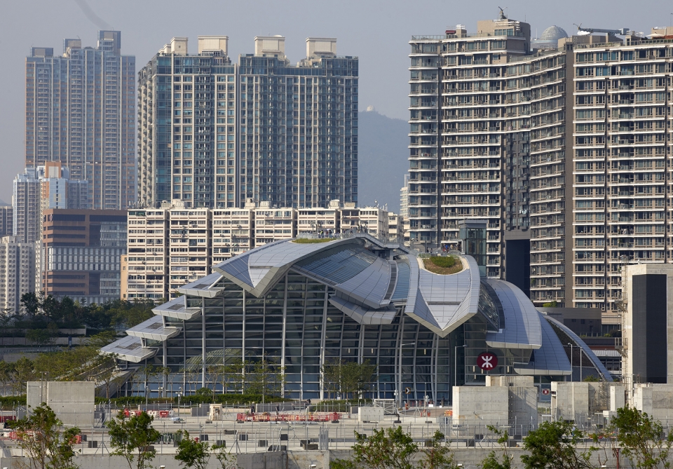 hong kong west kowloon station by andrew bromberg at aedas