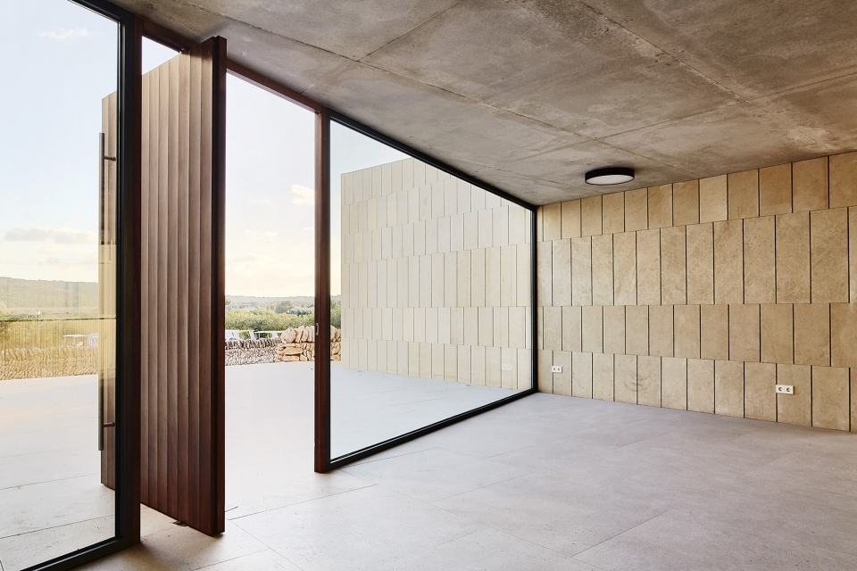 stone clubhouse by gras arquitectos