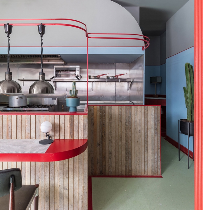 Piraña bar restaurant by Sella Concept