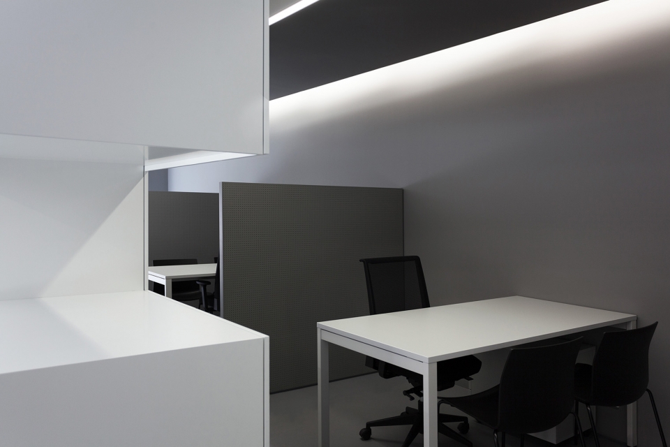 oav offices by fran silvestre arquitectos
