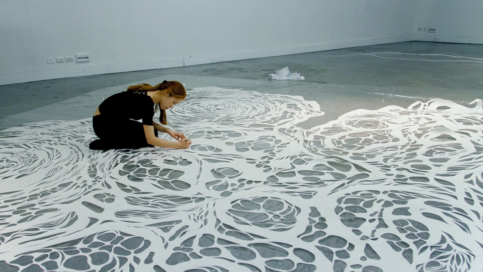 shiro 2018 paper cut sculpture by nahoko kojima