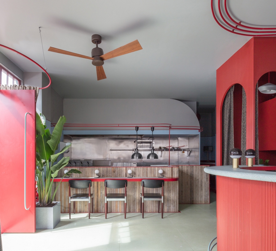 Piraña bar restaurant by Sella Concept