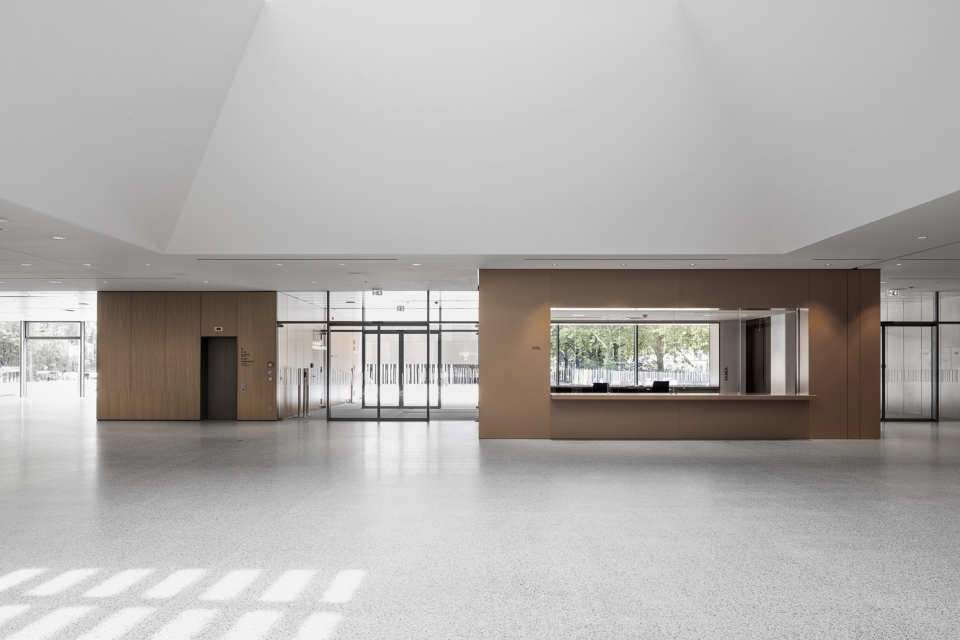 Reconstruction and Extension Inselhalle Lindau by Auer Weber