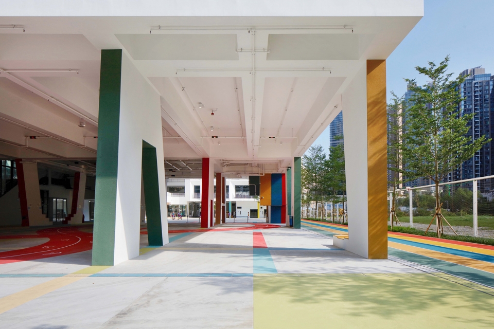 french international school of hong kong tseung kwan o by henning larsen