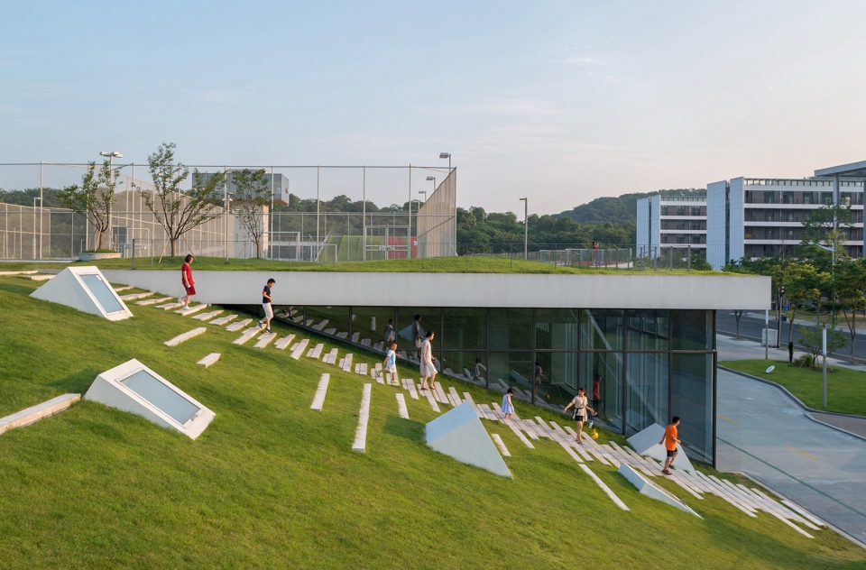second stage of hangzhou cloud town exhibition center china by approach design
