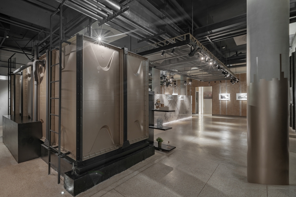 HuaShan Tin by Taipei Base Design Center