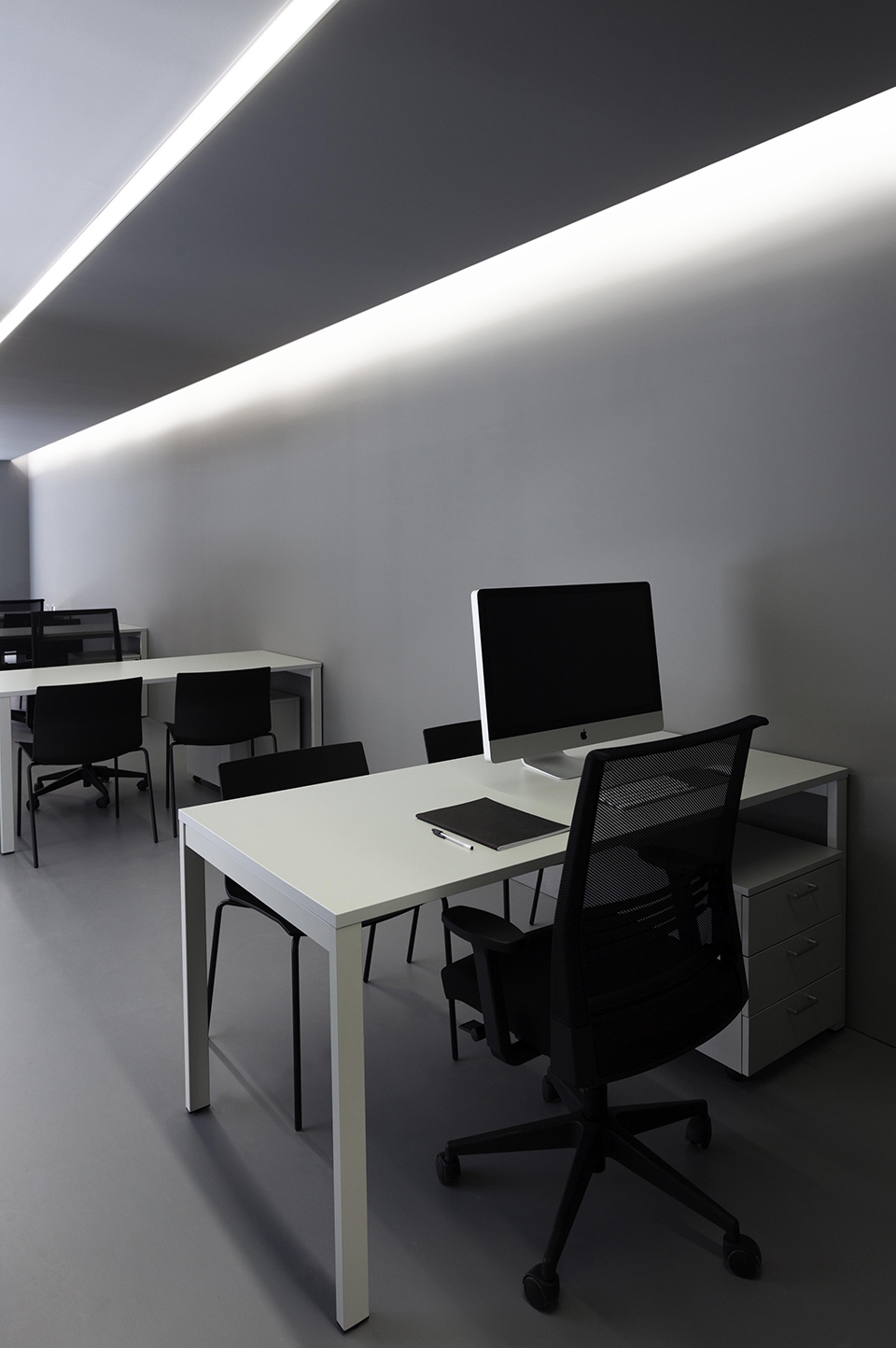 oav offices by fran silvestre arquitectos