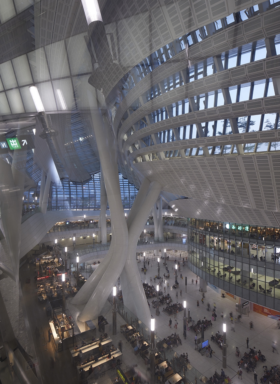 hong kong west kowloon station by andrew bromberg at aedas