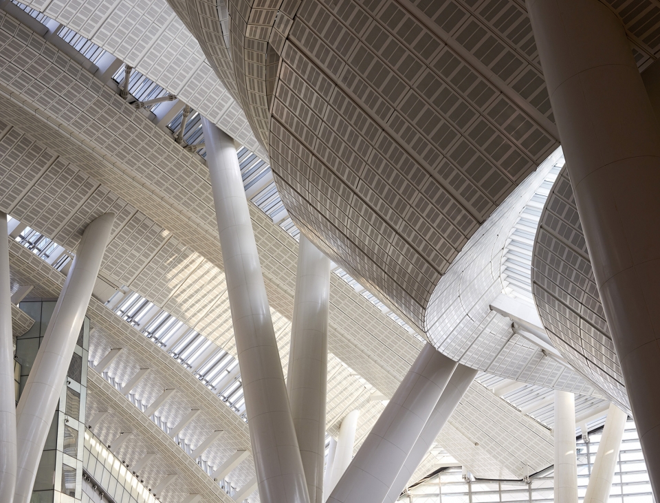 hong kong west kowloon station by andrew bromberg at aedas