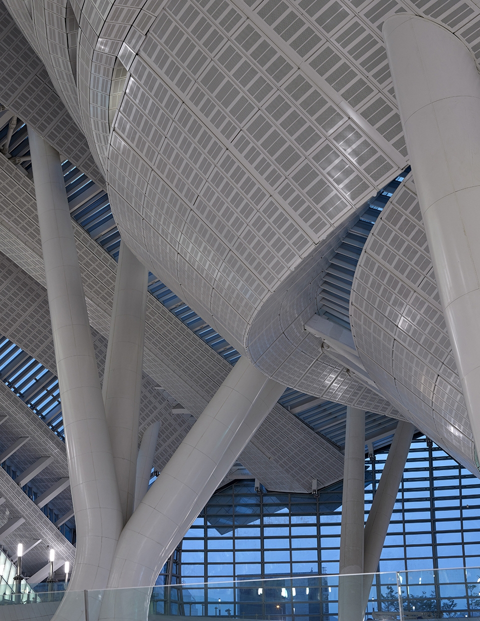 hong kong west kowloon station by andrew bromberg at aedas