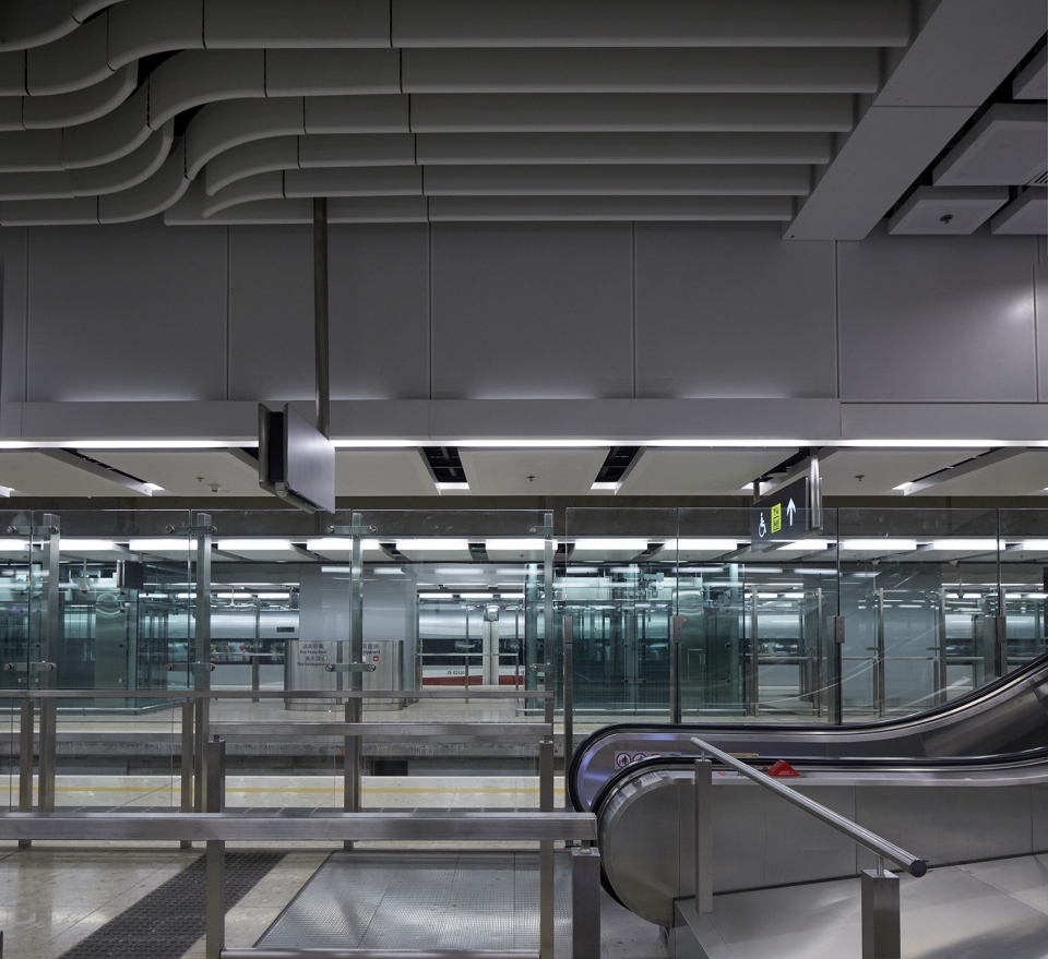 hong kong west kowloon station by andrew bromberg at aedas