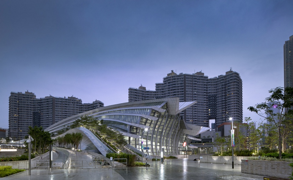hong kong west kowloon station by andrew bromberg at aedas
