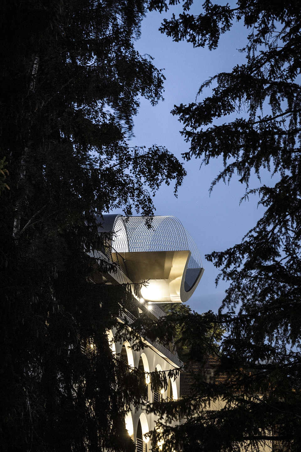 gloriette guesthouse by noa