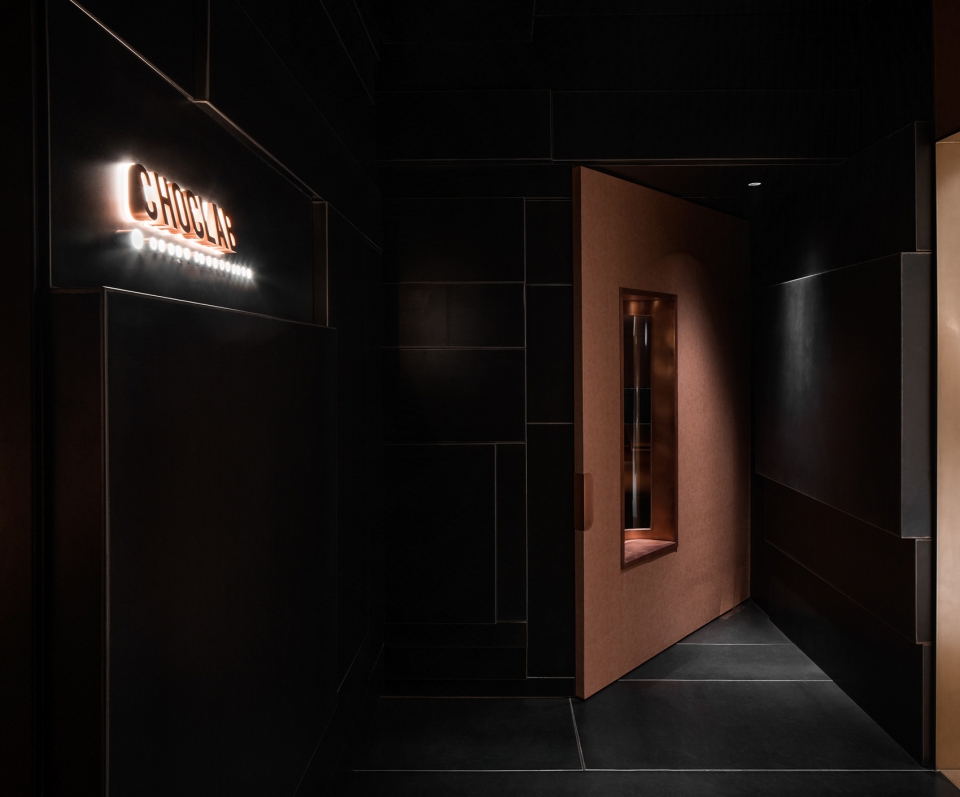 CHOCLAB boutique by Yebin Interior Design