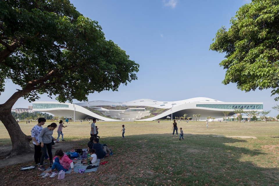 national kaohsiung centre for the arts officially opened in october 2018