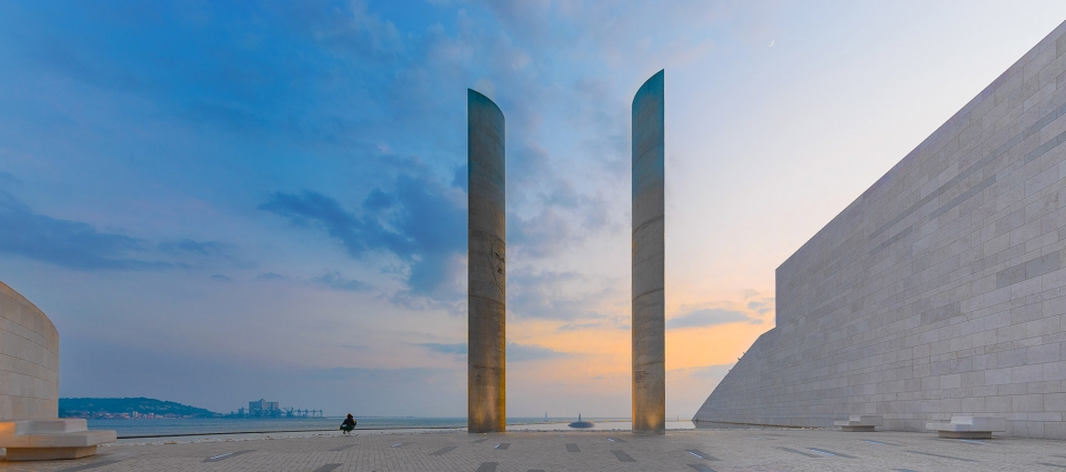 champalimaud center charles correa