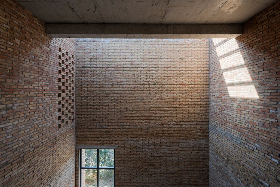 Village center in Sanhe Wall Architects of XAUAT