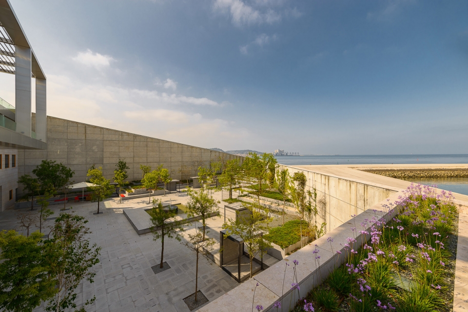 champalimaud center charles correa