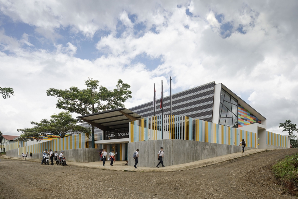 sector angeless public school by norte sur arquitectos